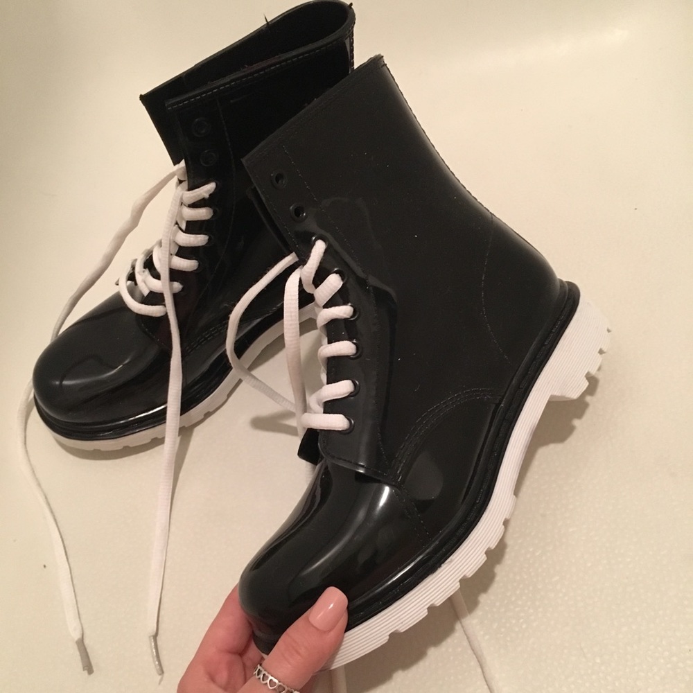 Rubber lace up boots